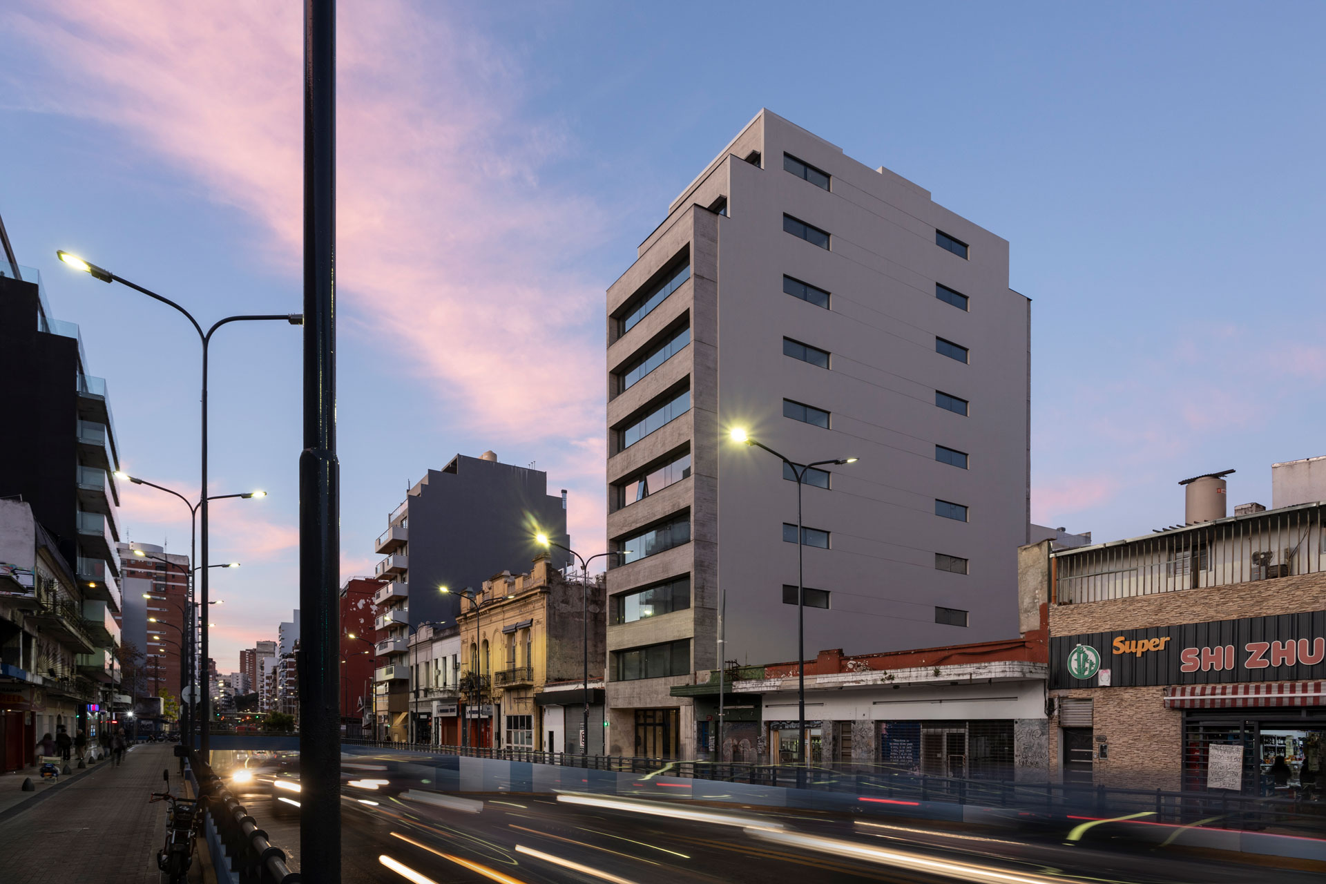 Caram Aguirre – Edificio Lacroze